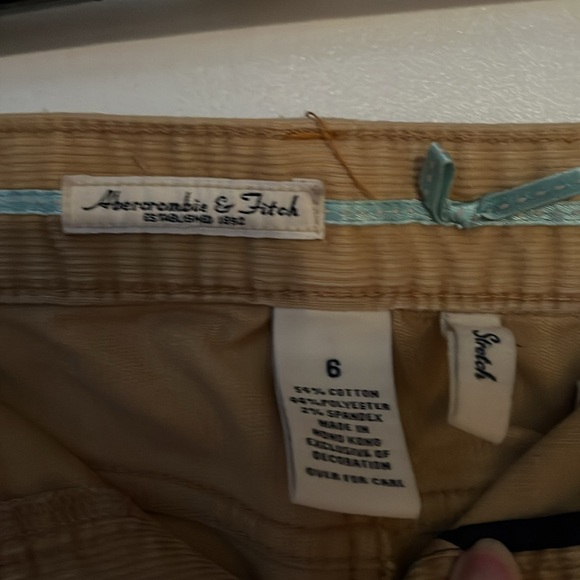 Abercrombie stretch flare cords size 6 tan - Picture 6 of 10